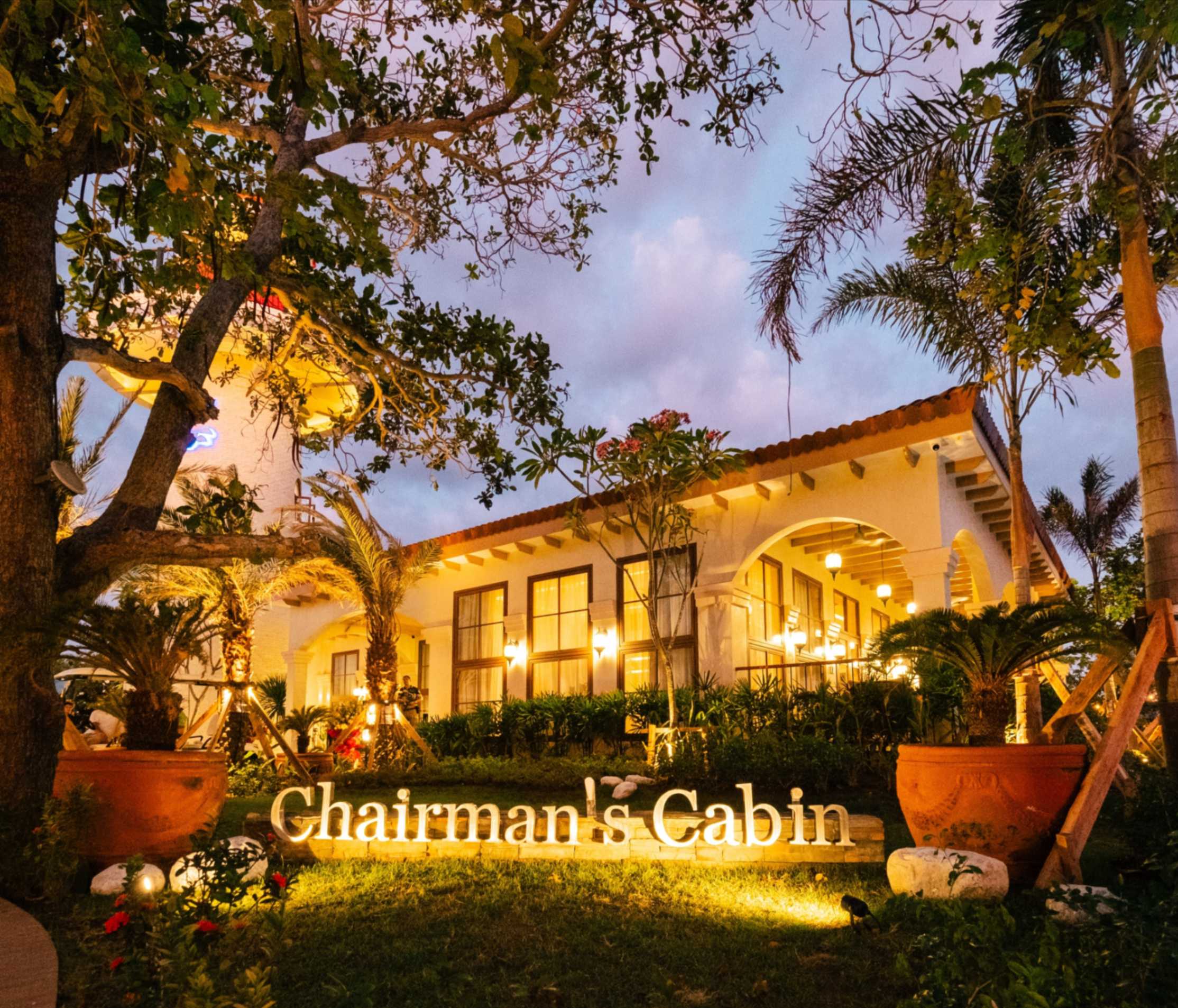 jpeg-optimizer_2 Chairman's Cabin .jpg