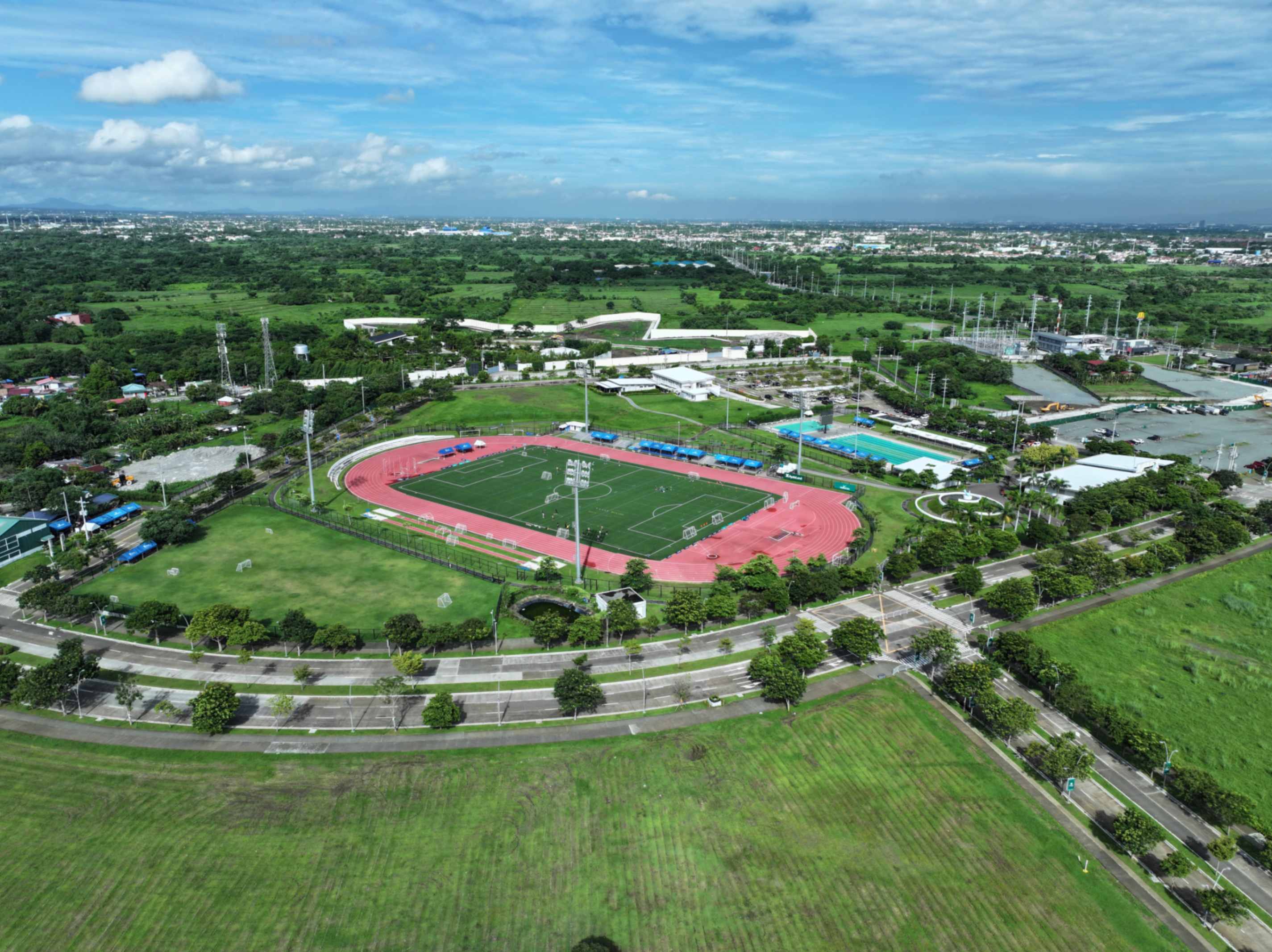 jpeg-optimizer_Ayala Vermosa Sports Hub (4).JPG