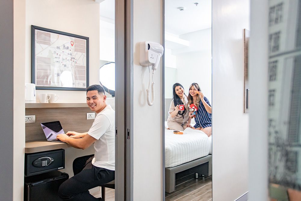 jpeg-optimizer_BGC The Fort - Connecting Rooms.jpg