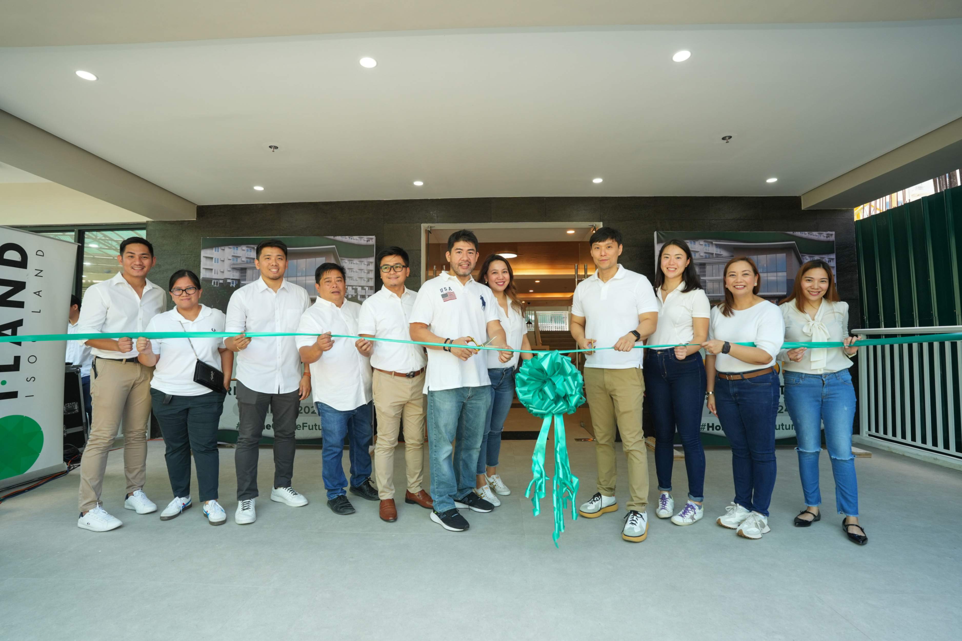 jpeg-optimizer_I-LAND RES SUCAT CLUBHOUSE 1.jpg