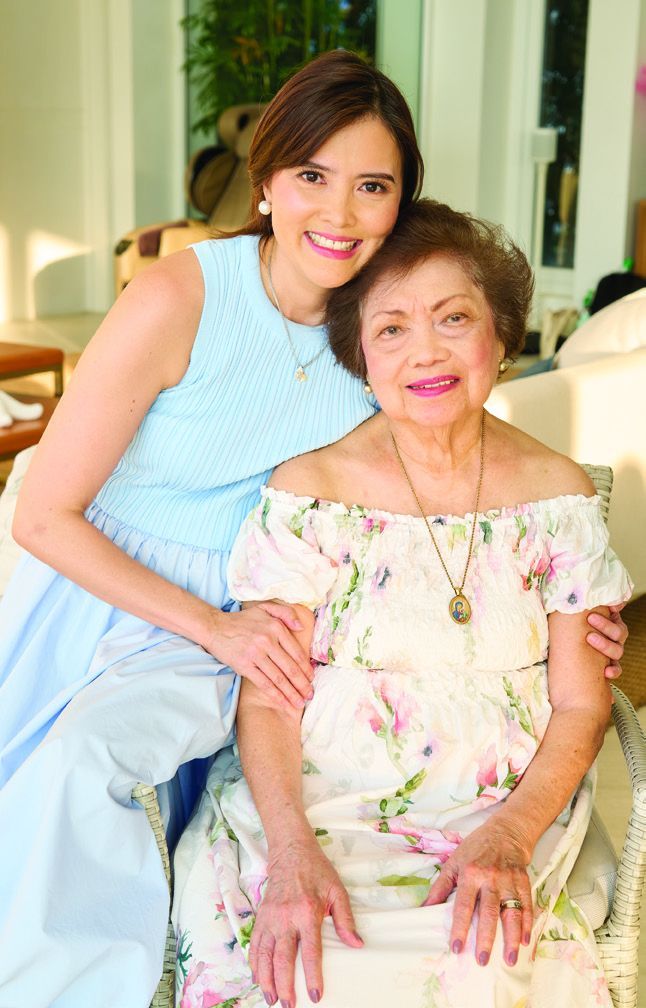jpeg-optimizer_Michelle Concepcion & her mother.jpg