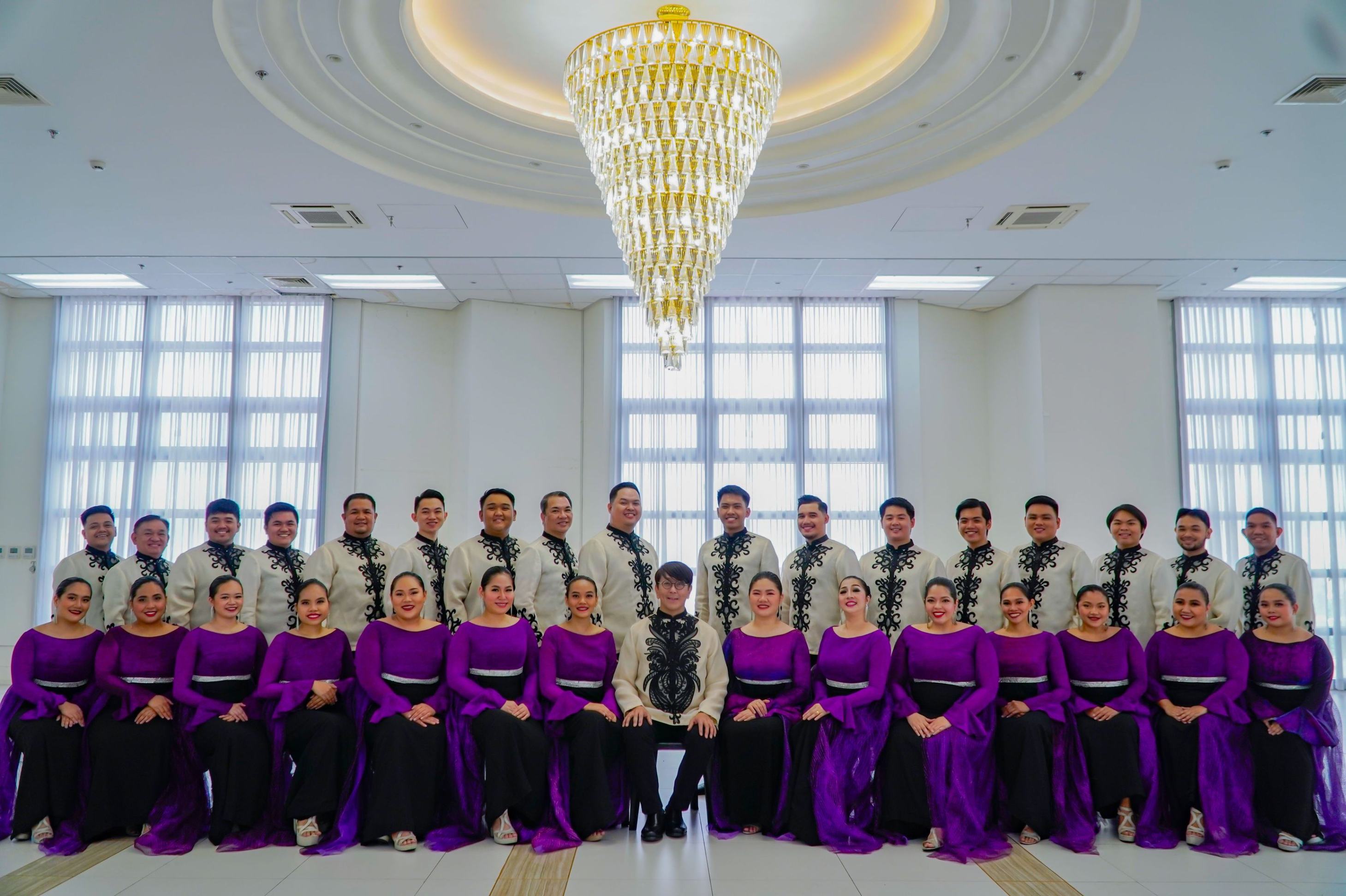 jpeg-optimizer_UST SINGERS.jpg