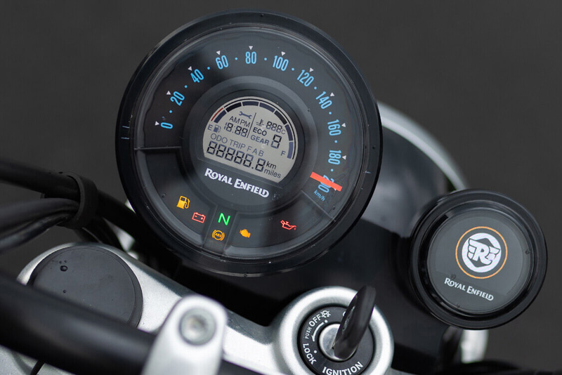 022924RoyalEnfieldSuperMeteor3.jpg