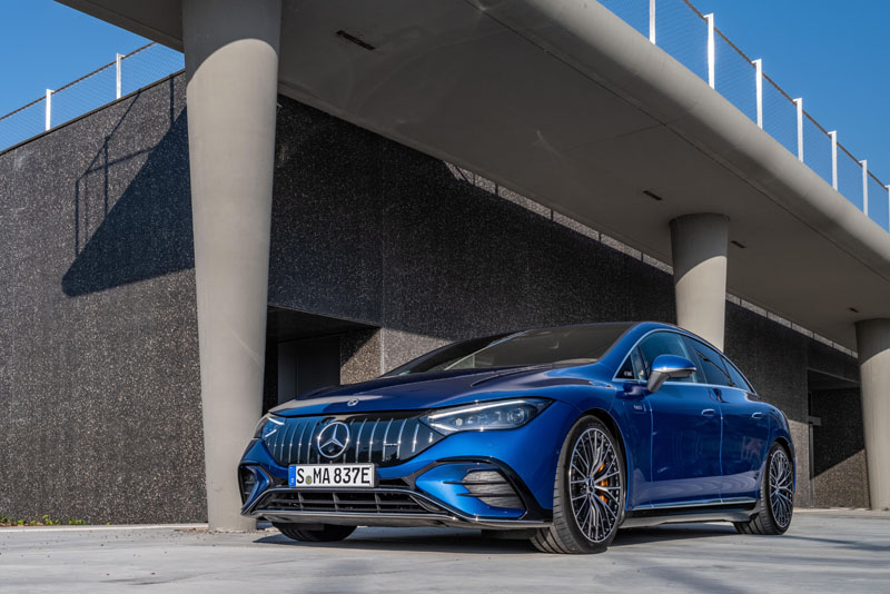 092223MercedesEQE2.jpg