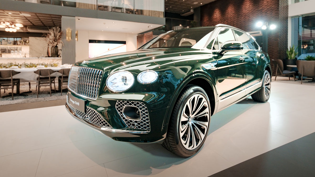 101123BentleyBentayga1.jpg