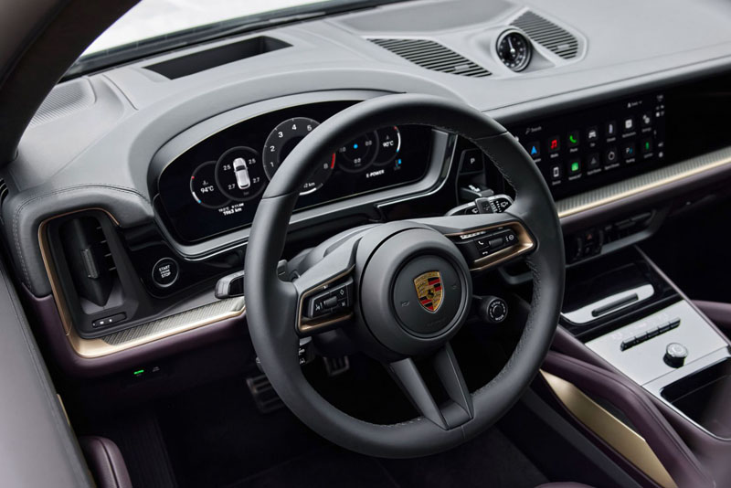 121423PorscheCayenneHybrid3.jpg