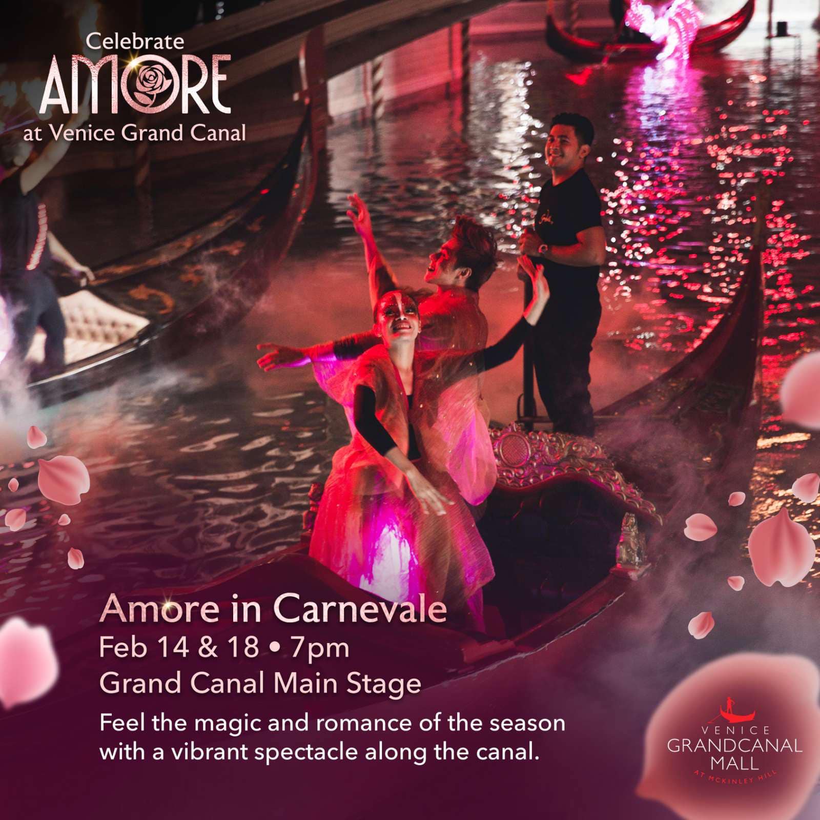 Amore in Carnevale at Venice Grand Canal.jpg