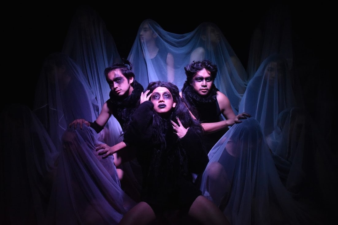 Ang unang aswang-min.jpg