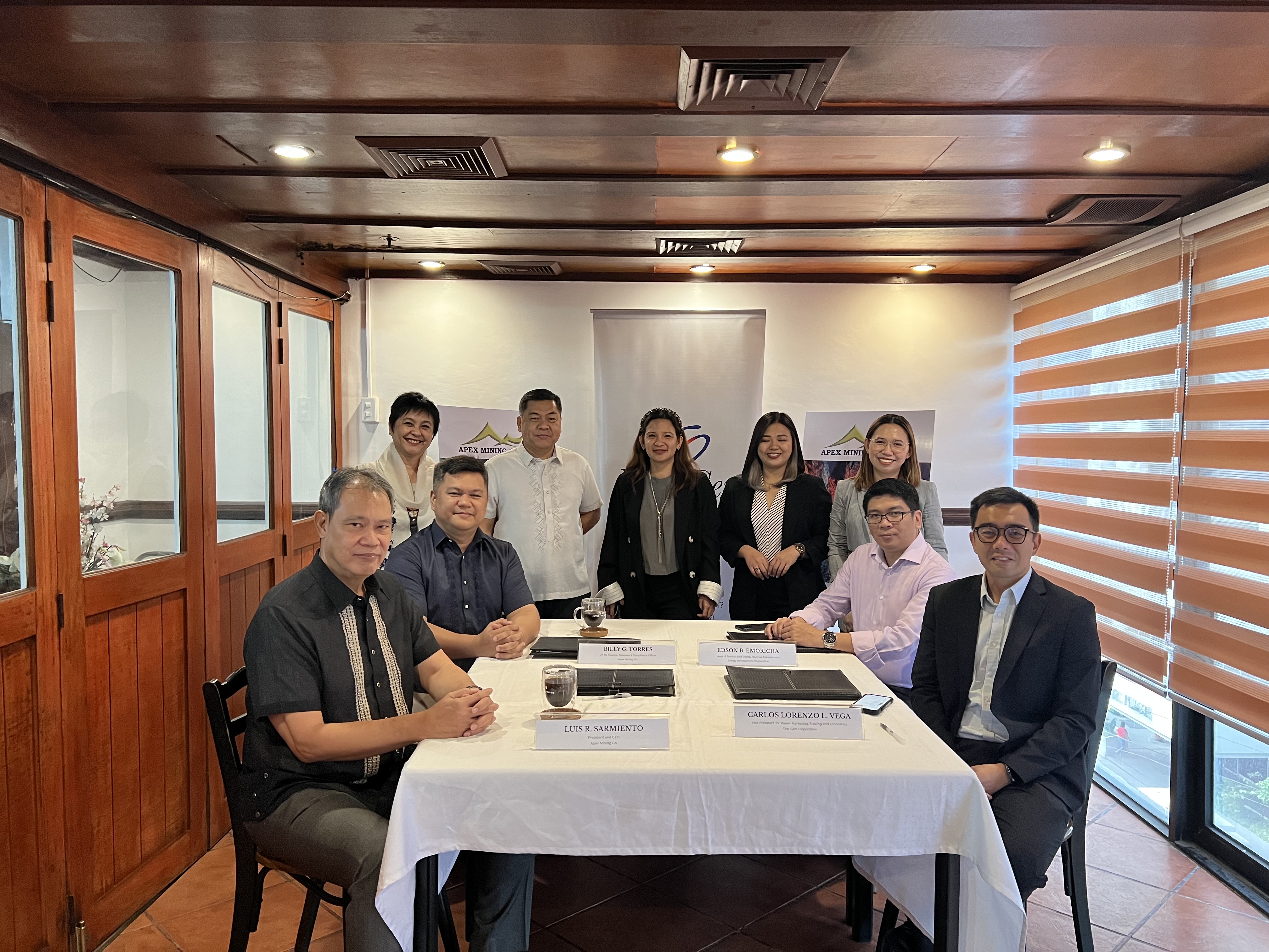 Apex first gen signing photo 2.jpg