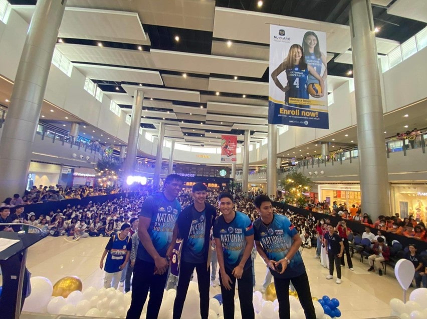 Basketball team-min.jpg