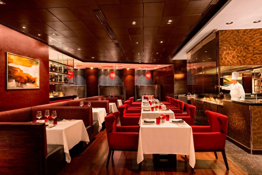 Cru Steakhouse-min.jpg