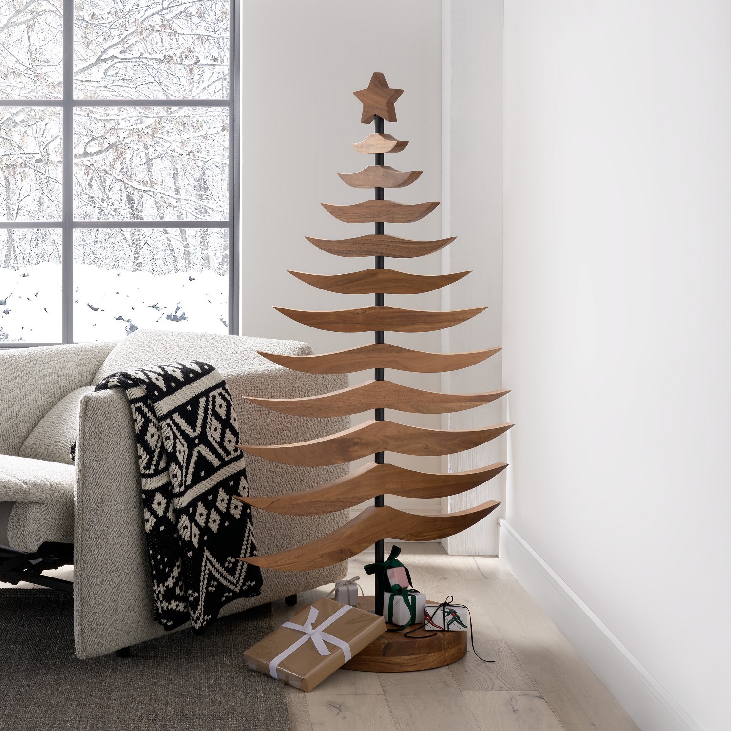 DECOR 4. Tannenbaum Tree.jpg