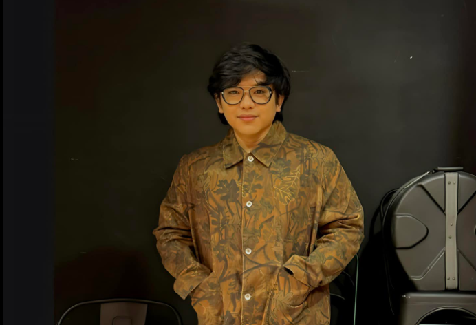 Darryl Yap (Facebook) .png