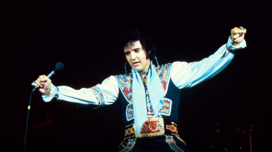 Elvis Presley (AFP) .png
