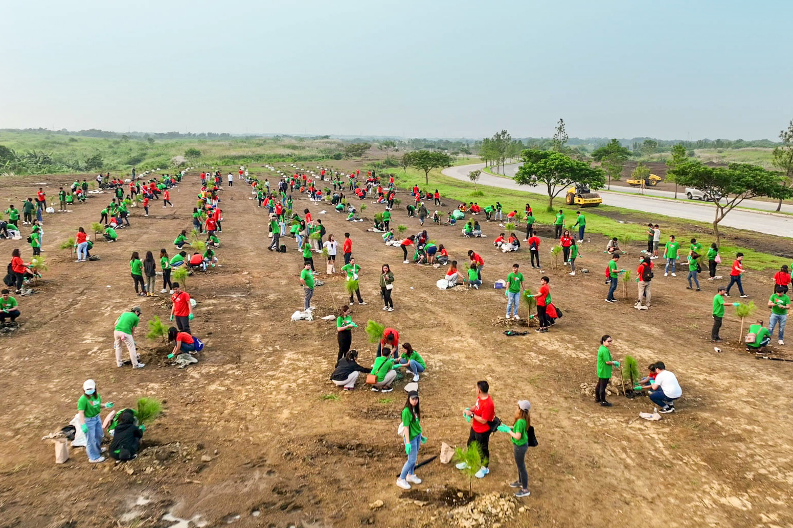 Hundreds of Villar Group employees participated in tree planting at Villar City.jpg