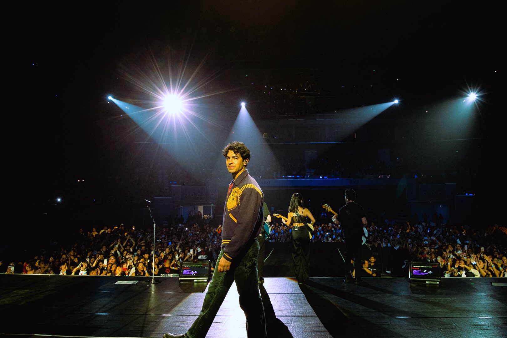 Joe Jonas.jpg