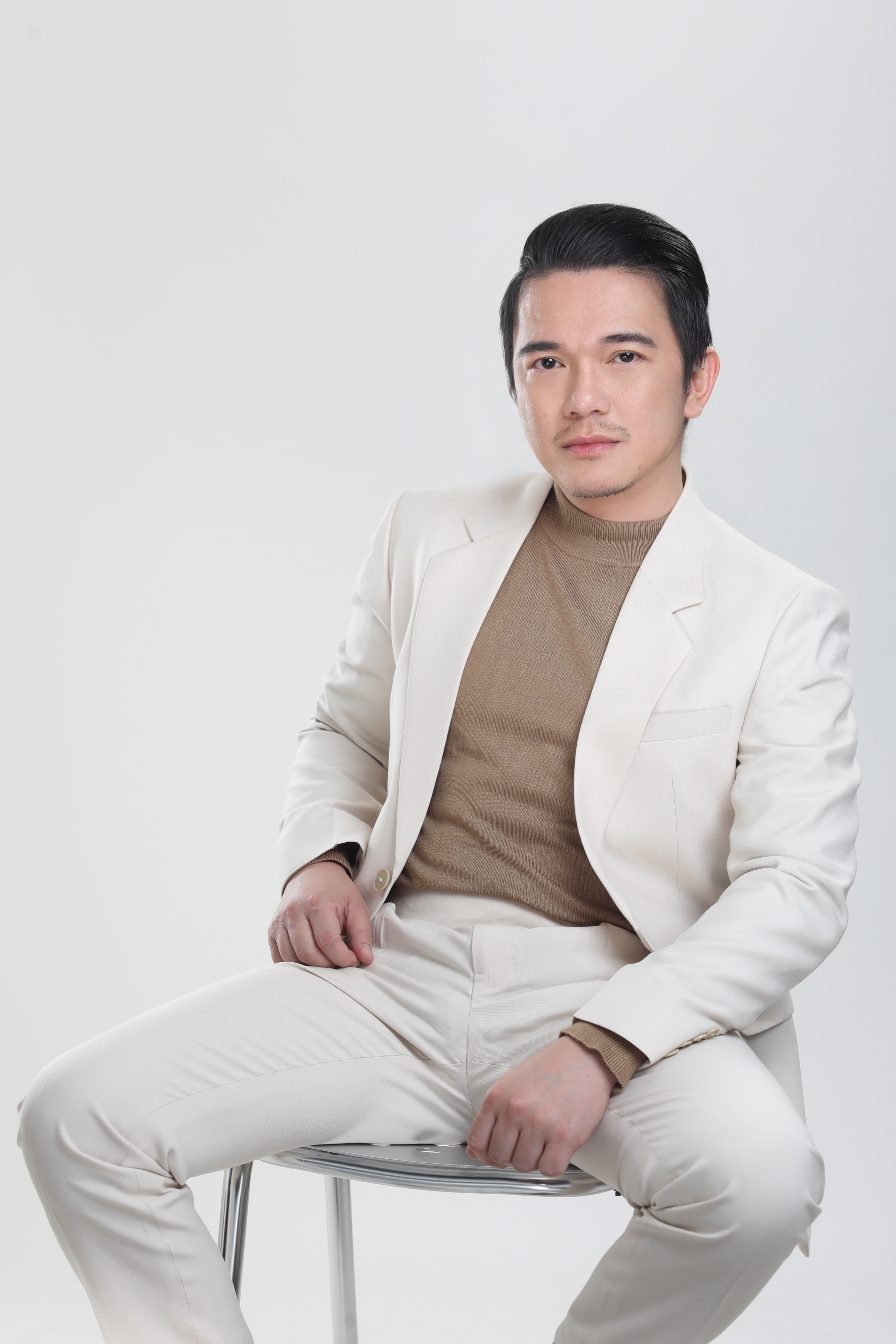 Jonathan Manalo (2).jpg