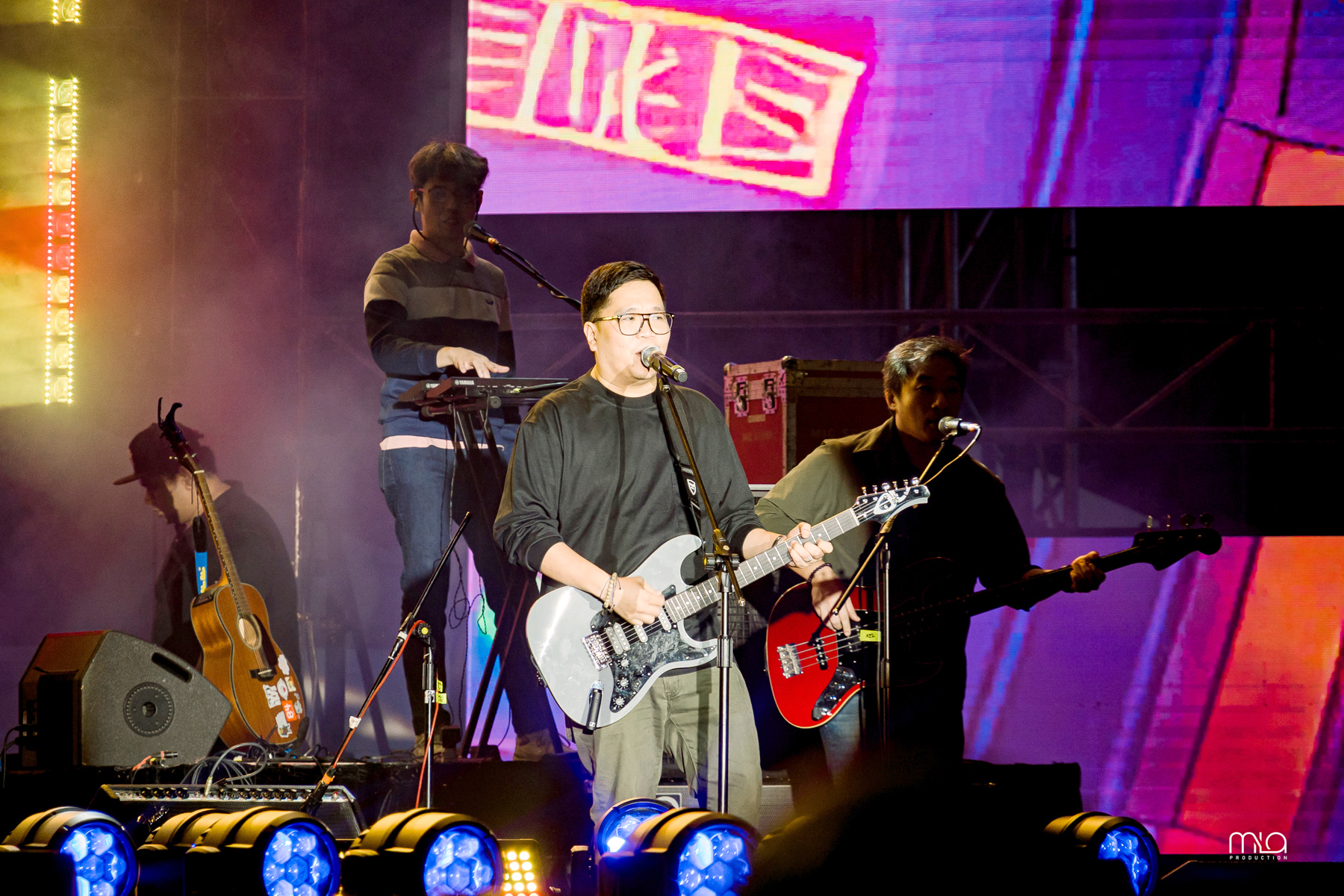 Jugs Jugueta of Itchyworms.jpg