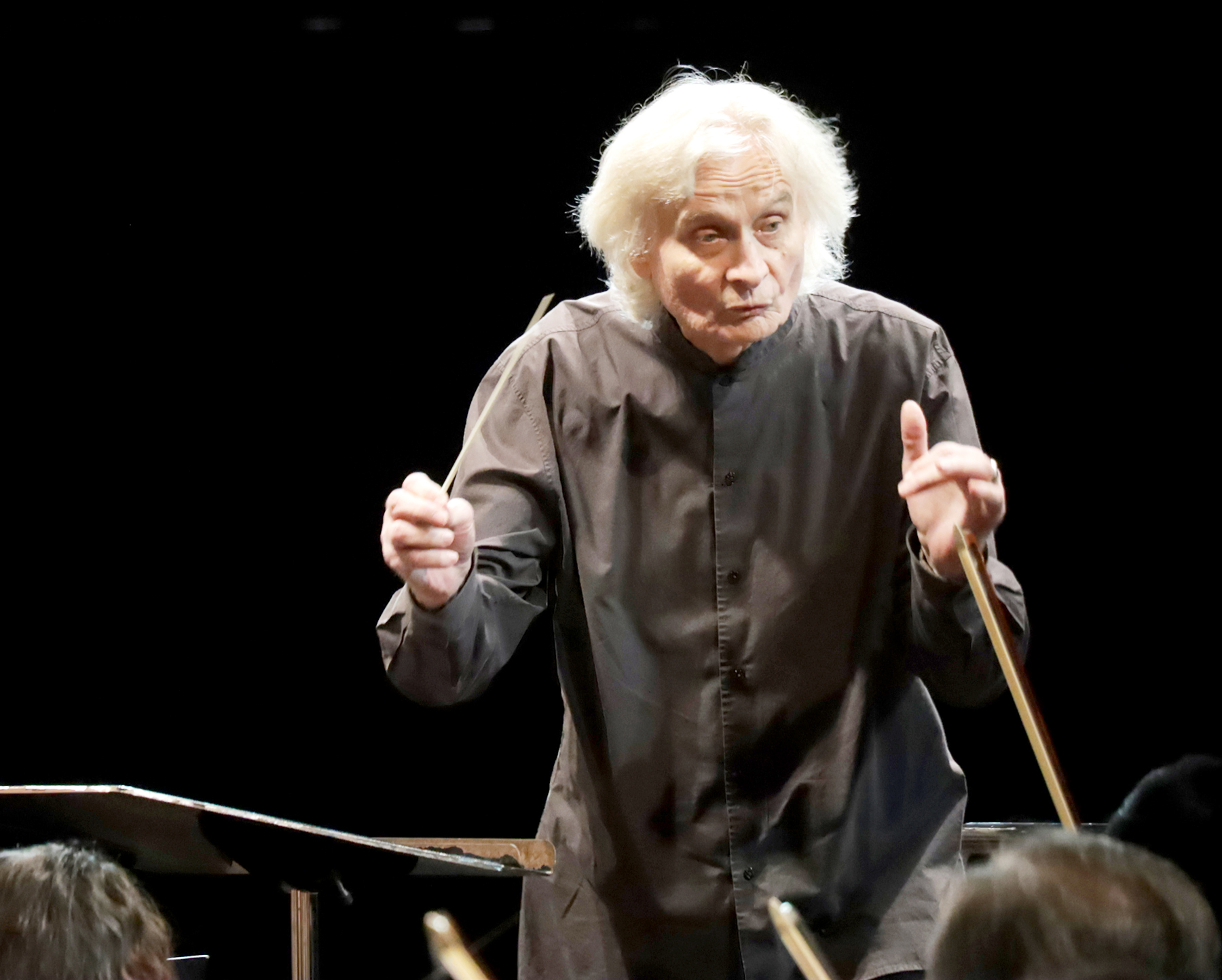 LEADING THE SHOW Maestro Grzegorz Nowak.JPG