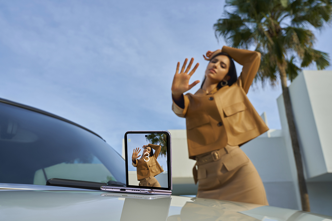 Low Angle FreeCam Gesture Control.jpg