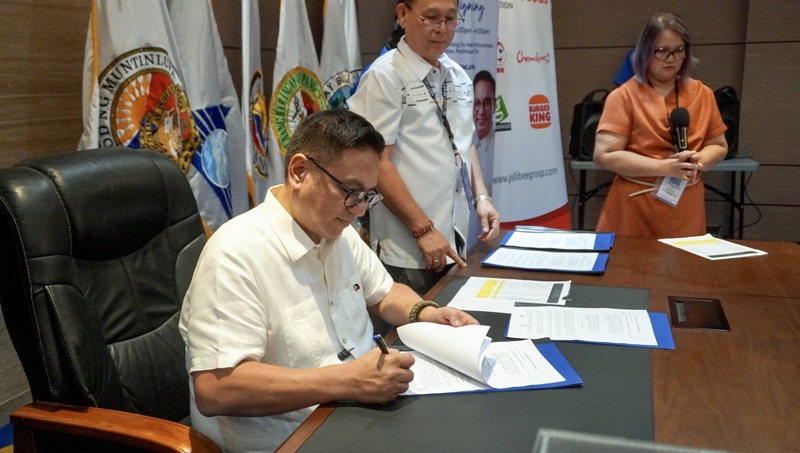 MOA Signing (2).jpg