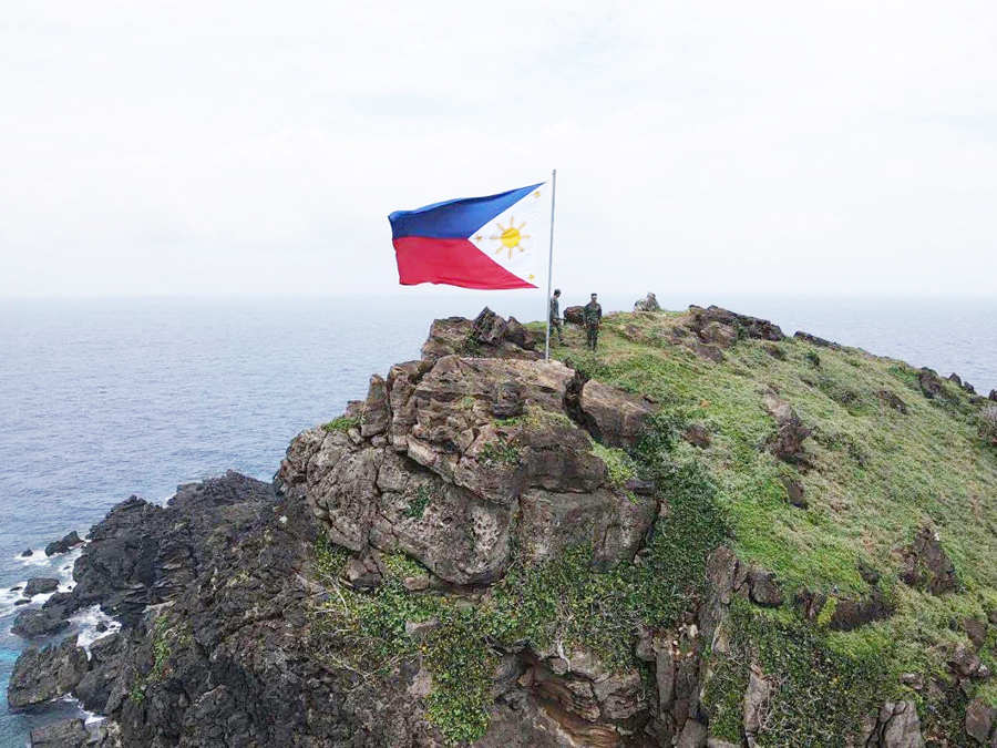 PH FLAG MAVULIS.jpg