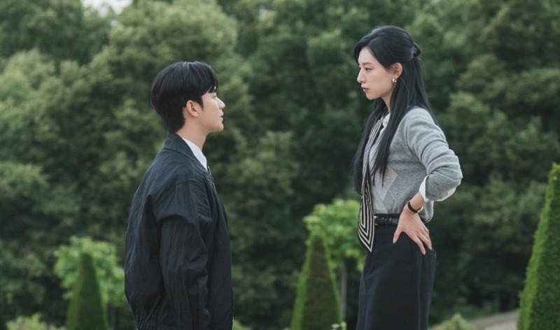 Queenoftears (4).jpg