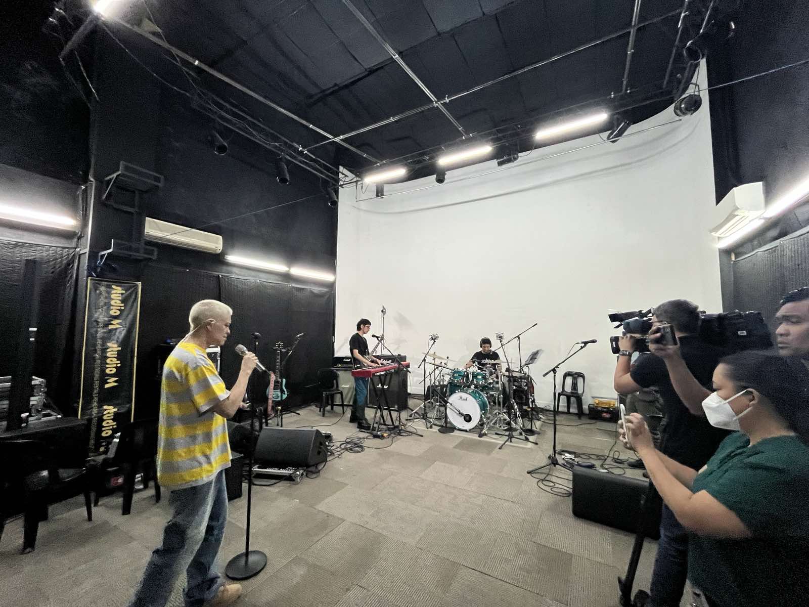 Rivermaya rehearsals.jpg