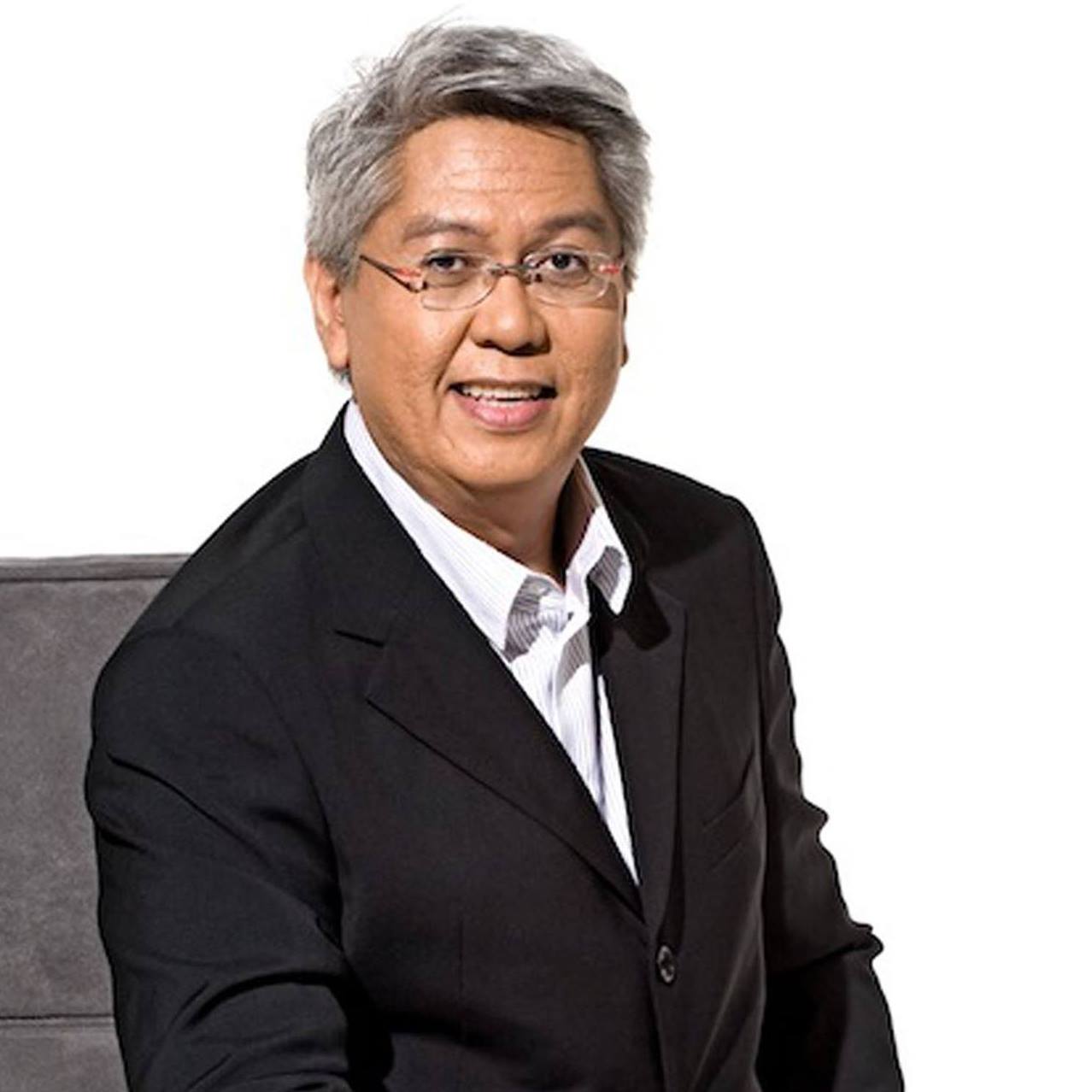 Ryan Cayabyab from his official Facebook account.jpg