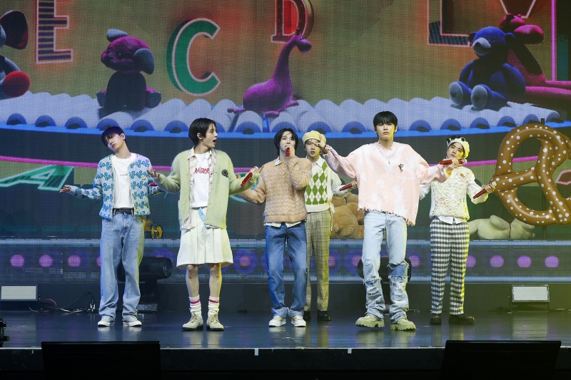 STAGE_ ABCDLOVE BOYNEXTDOOR WHY.. MEDIA SHOWCASE (3).jpg