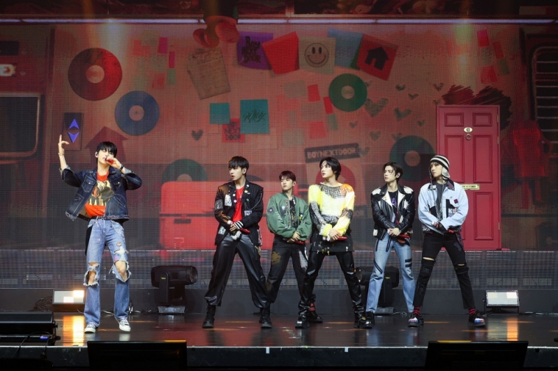 STAGE_BUT SOMETIMES BOYNEXTDOOR WHY.. MEDIA SHOWCASE (1).jpg