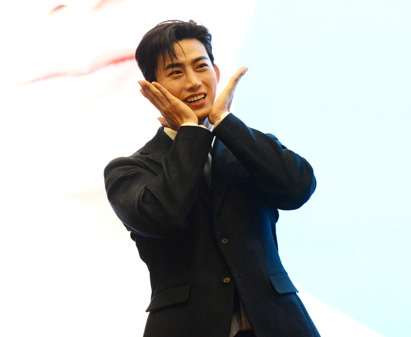 Taecyeon (35).jpg