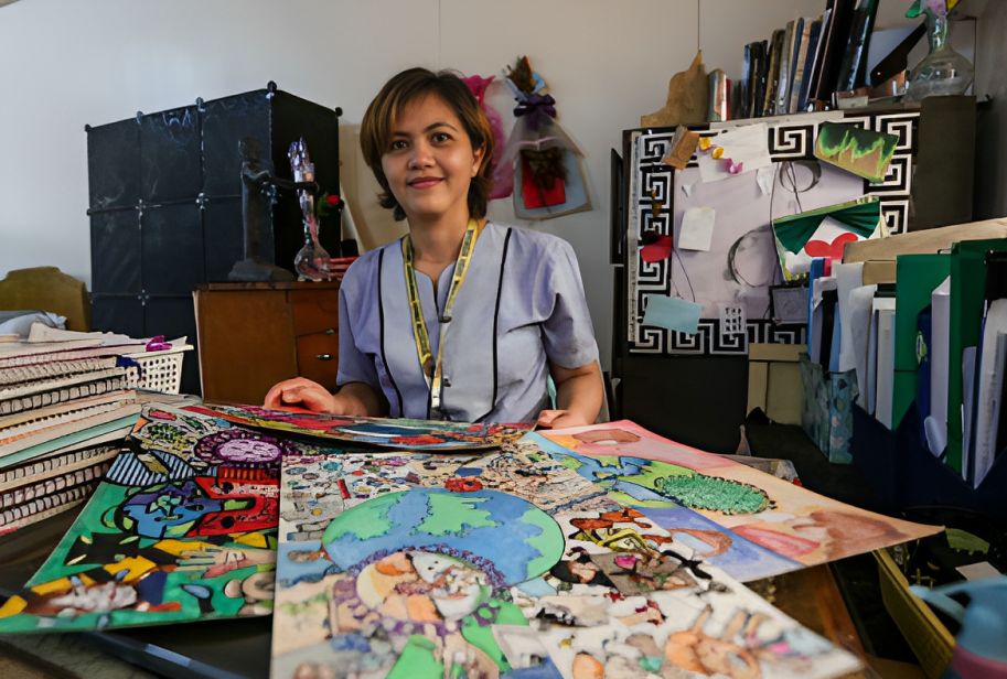 Teacher Diana (1).png