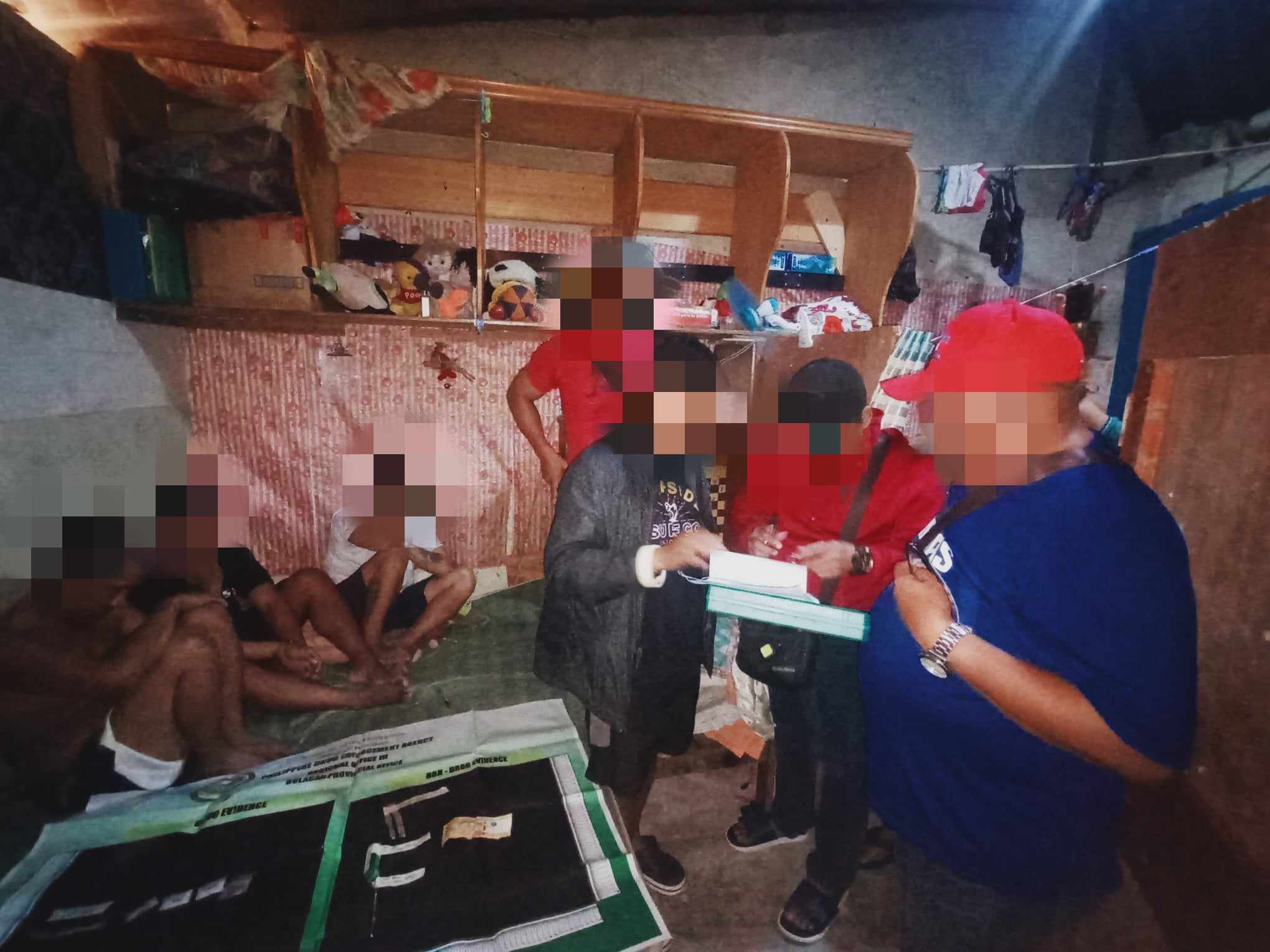 Thrree drug peddlers arrested by Bulacan PDEA.jpg