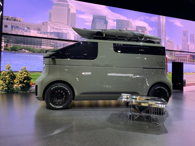 Toyota Kayoibako.jpg