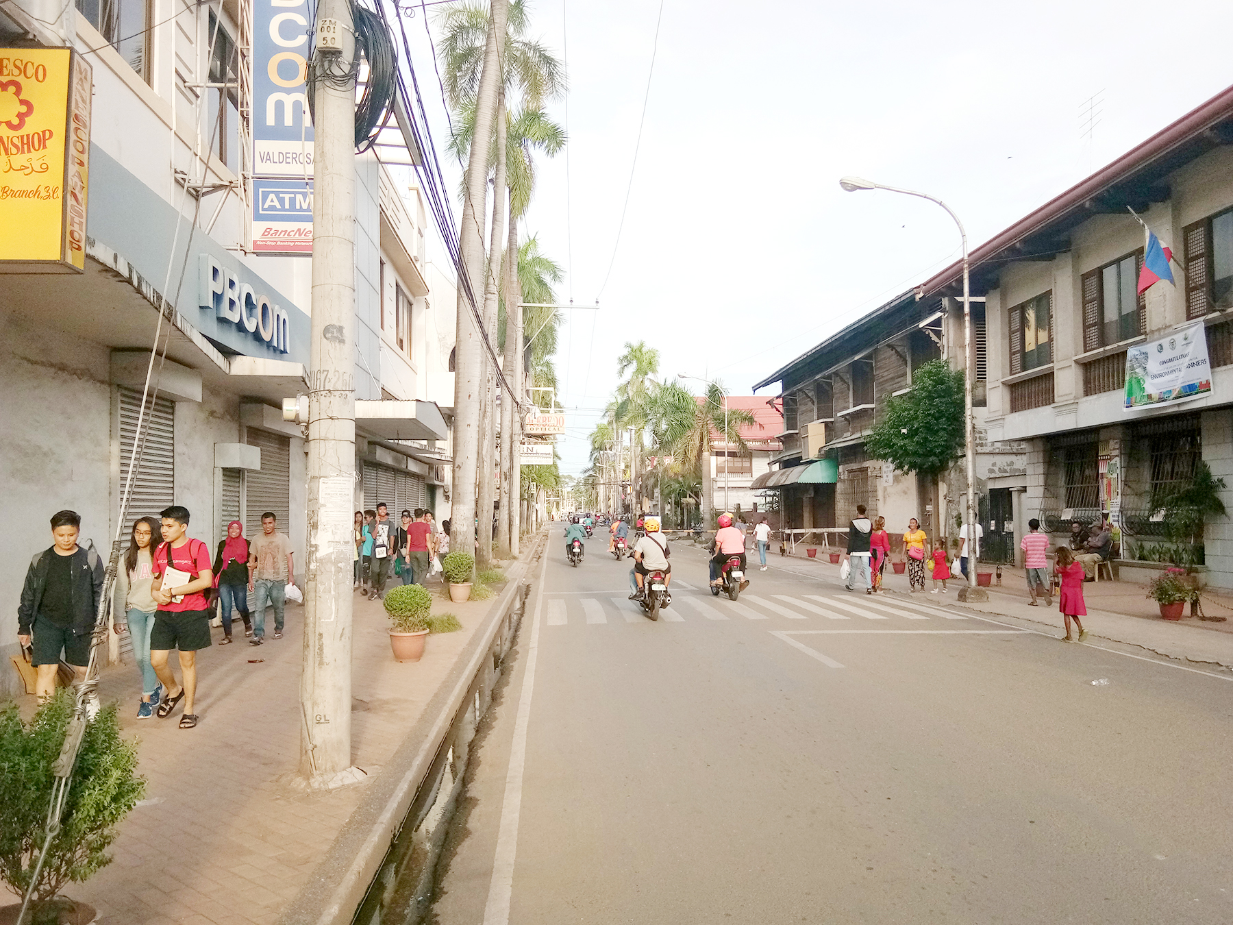 Valderrosa Street Zamboanga.jpg