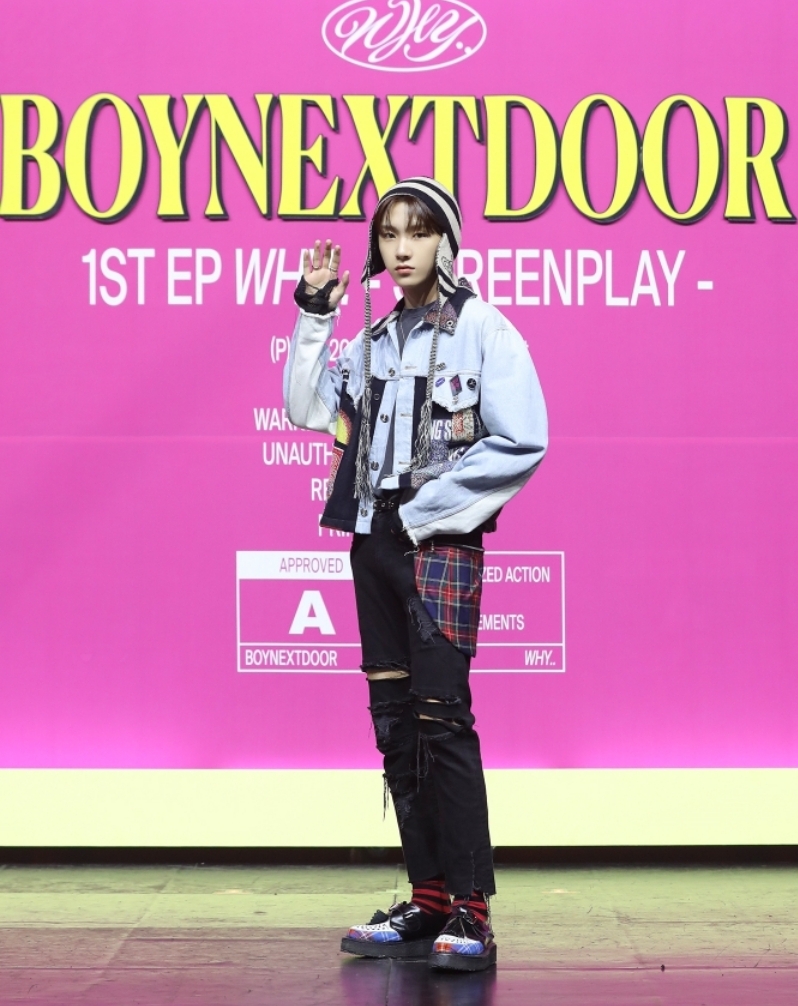 WOONHAK_BOYNEXTDOOR WHY.. MEDIA SHOWCASE (1).jpg