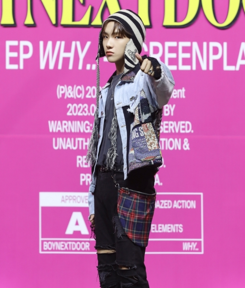 WOONHAK_BOYNEXTDOOR WHY.. MEDIA SHOWCASE (2).jpg