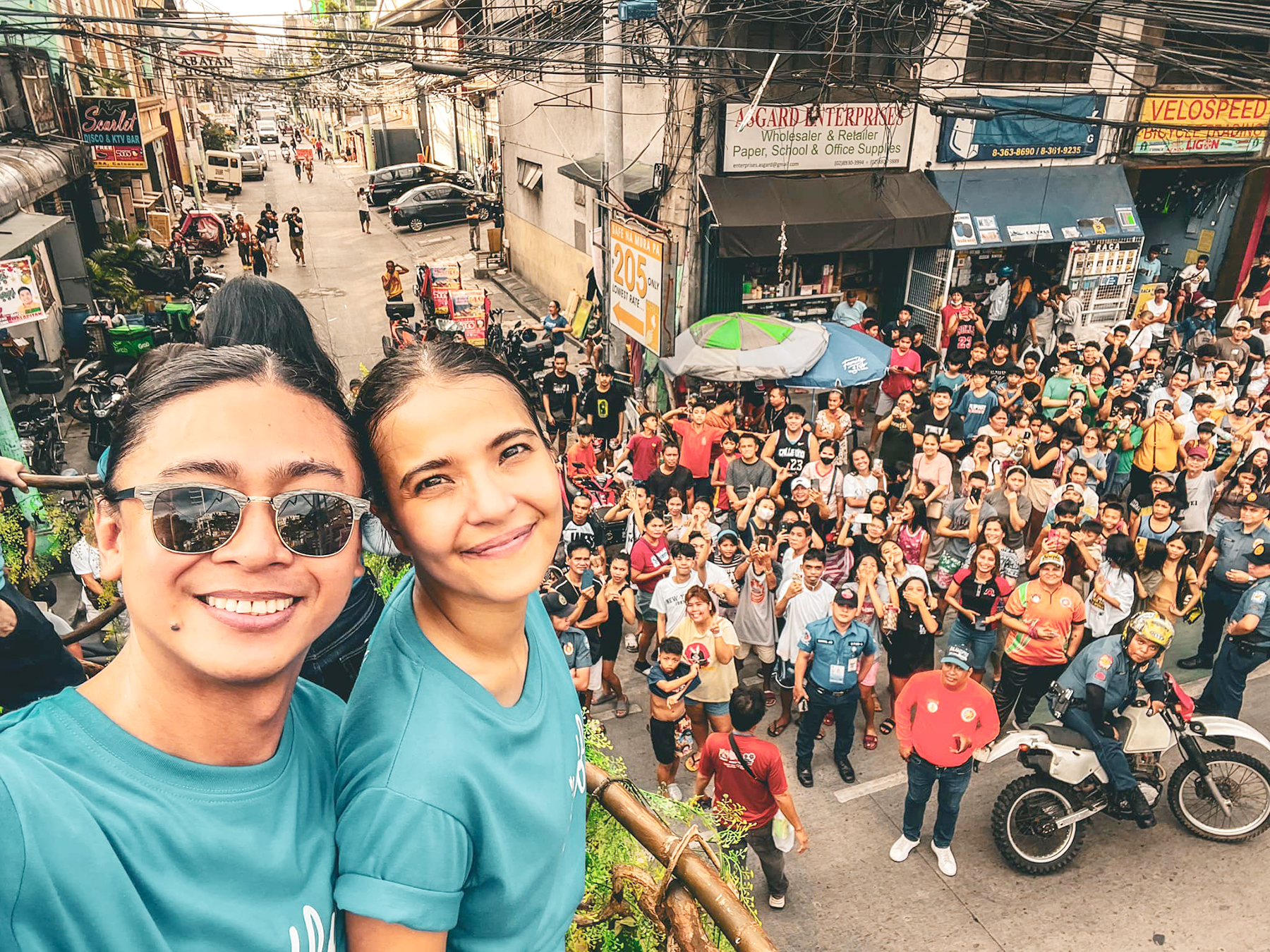 Zig Dulay and Alessandra De Rossi at the MMFF Parade of Stars.jpeg