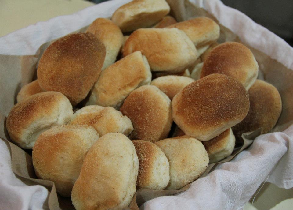 pandesal breads .jpg