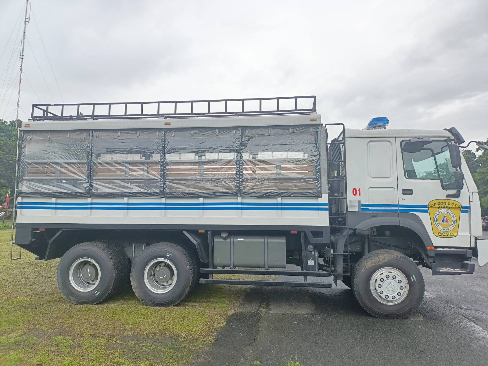 qcpd truck.jpg