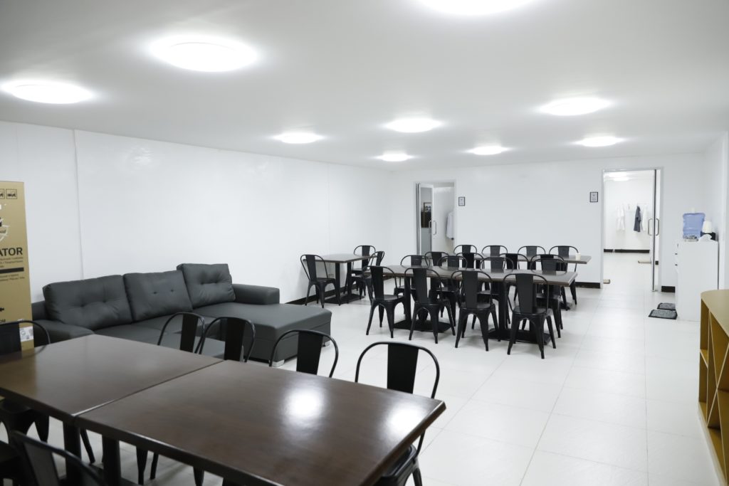 Malacanang makeover staff.jpeg