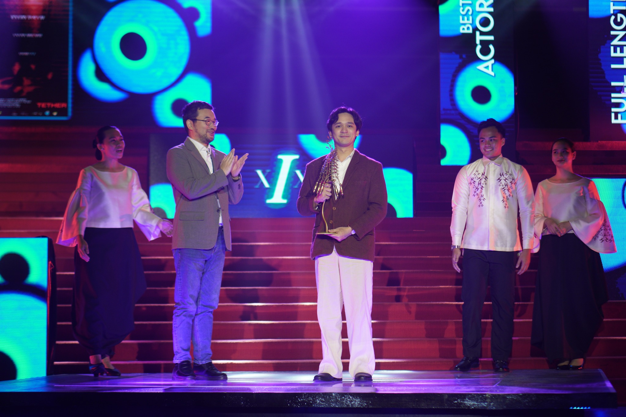 Mikoy Morales wins Best Actor for Tether.jpg