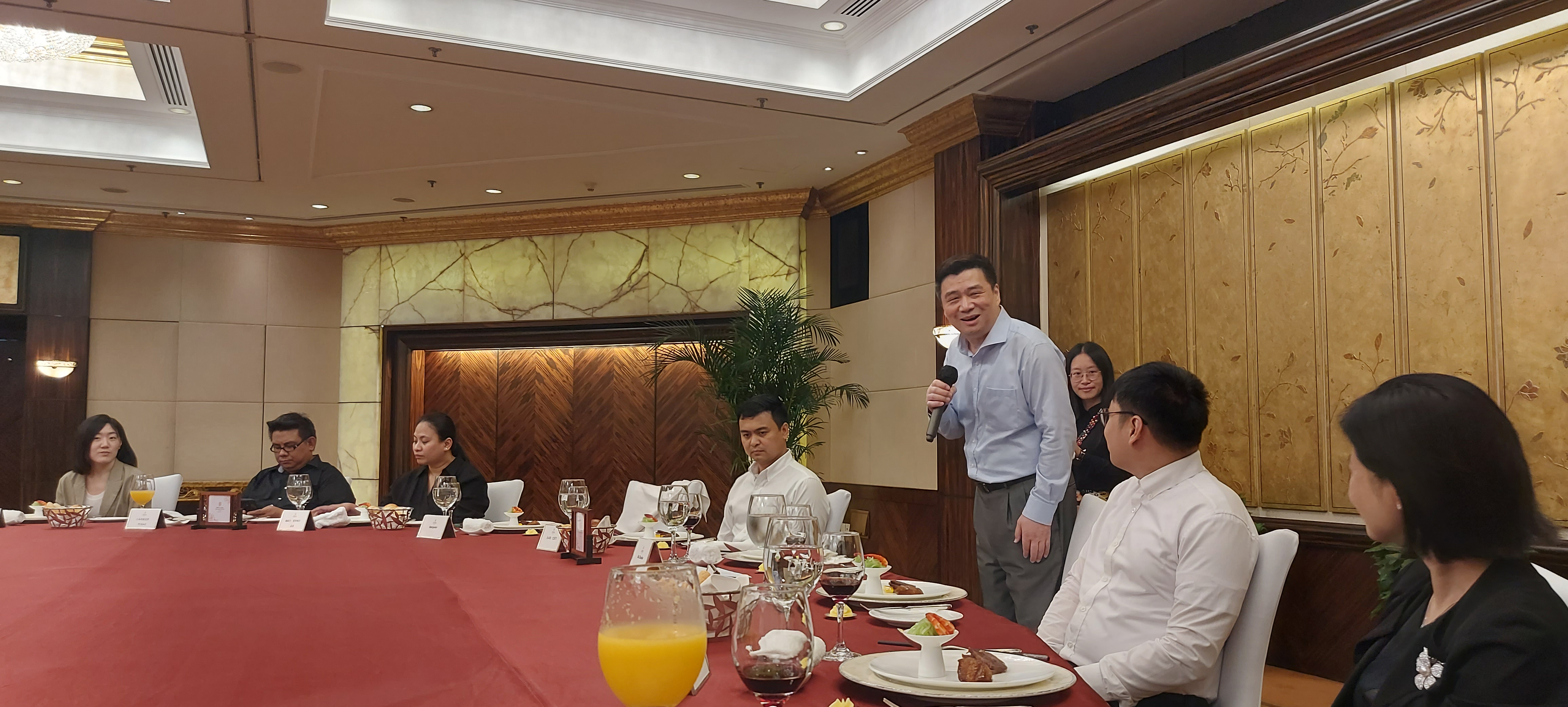 Shanghai Municipal.jpg