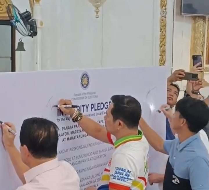 peace covenant signing.jpg