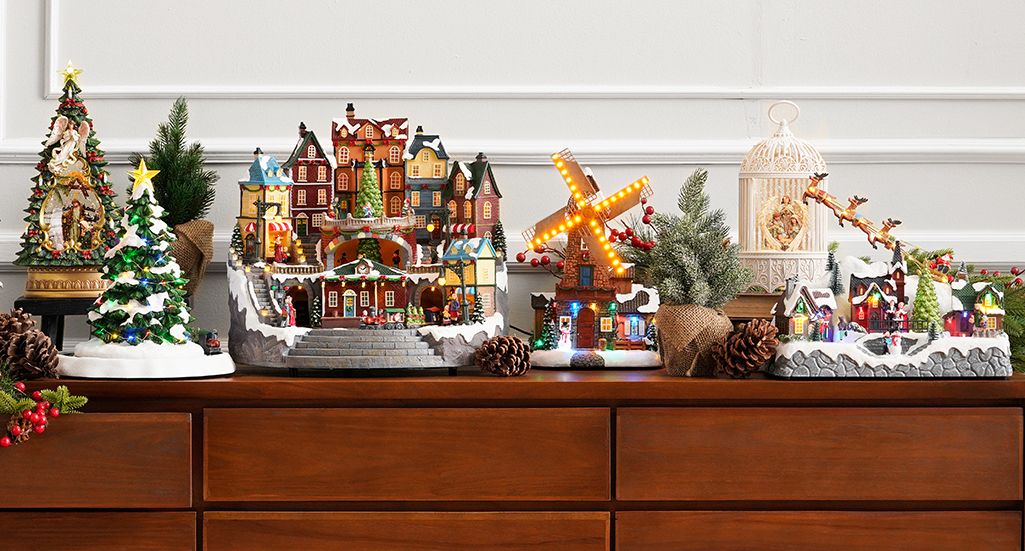 q CHRISTMAS CLASSIC 4.jpg