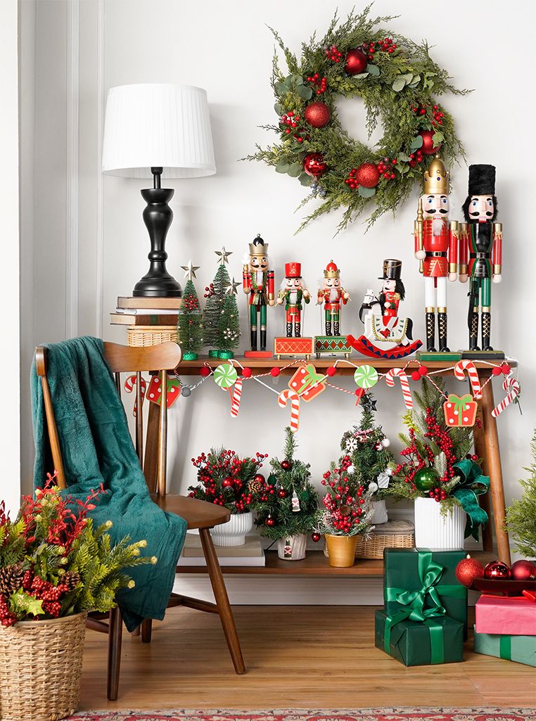 q CHRISTMAS CLASSIC 5.jpg