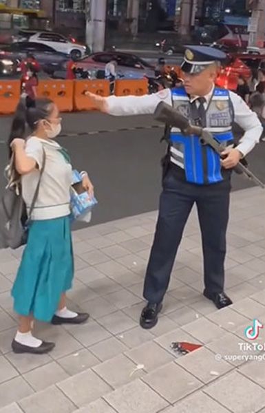 sekyu and vendor pic.jpg