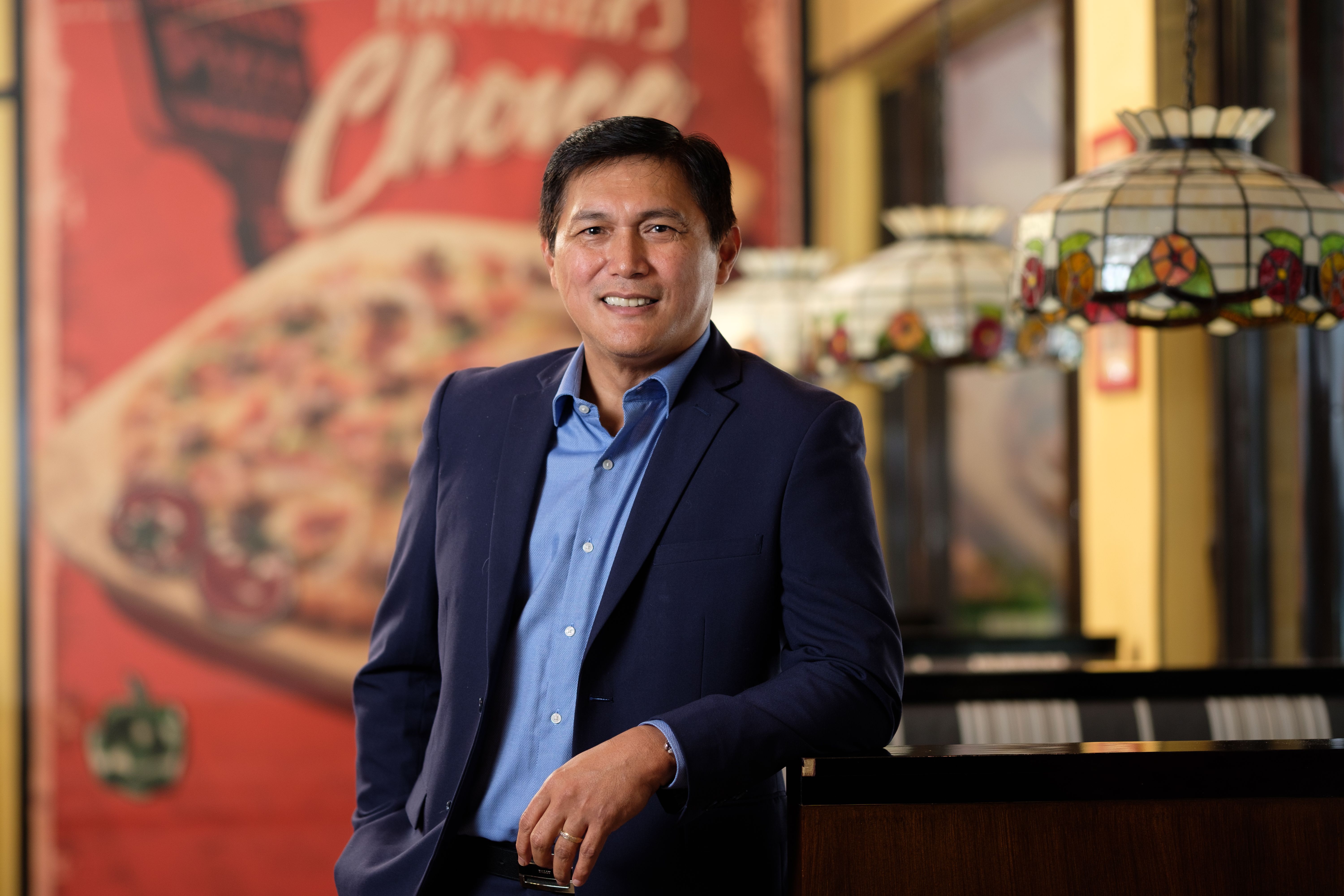 shakeys Vic Gregorio_President CEO_Shakeys.jpg