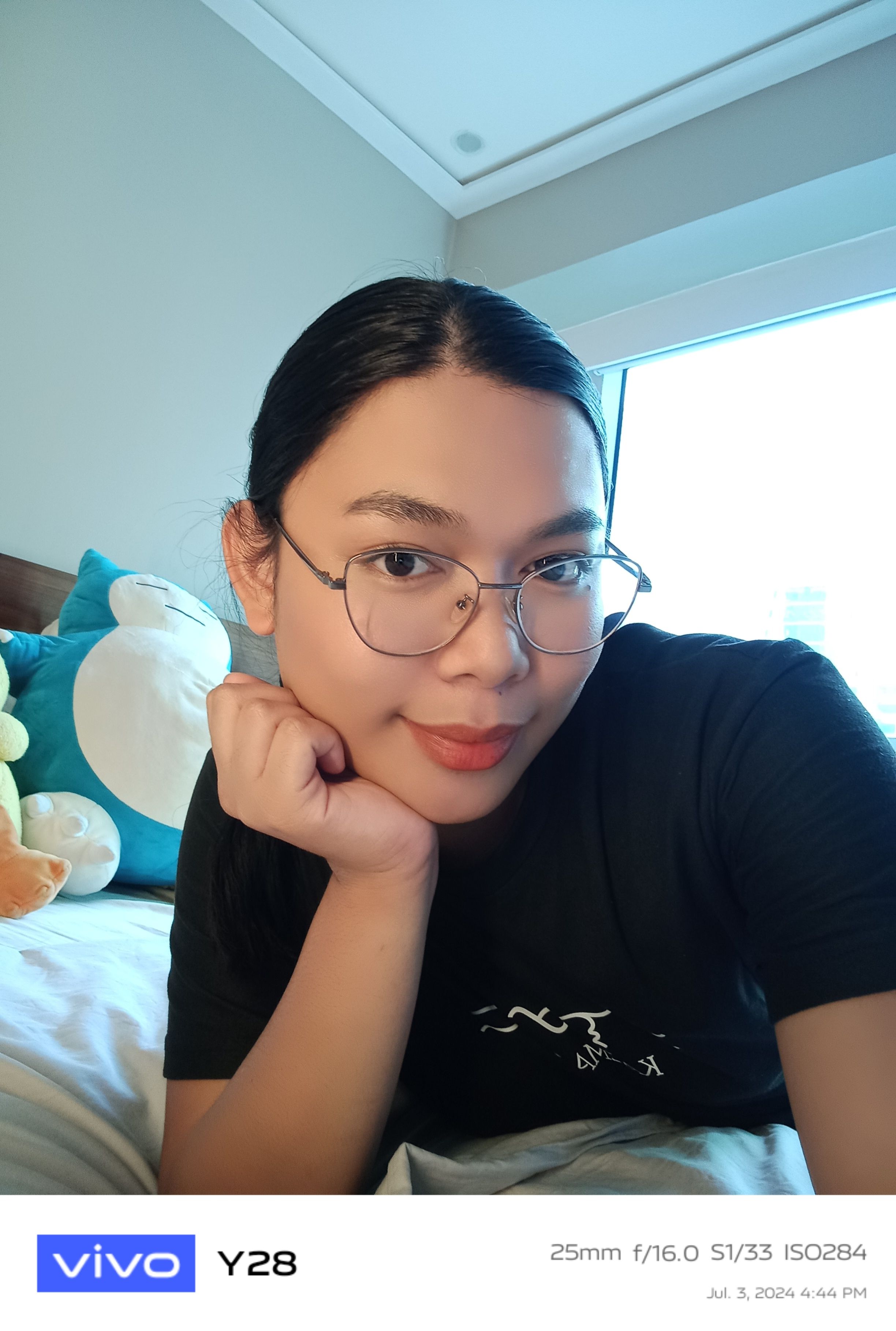 vivo Y28 sample selfie shot.jpg